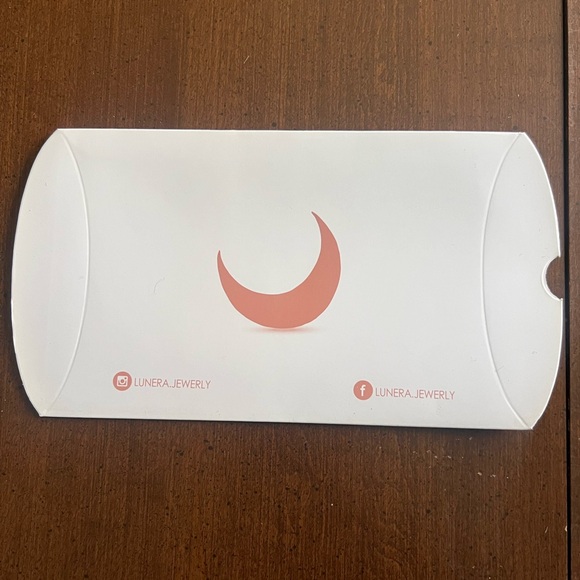 NEW EARRINGS | SMALL BUSINESS - Picture 5 of 5